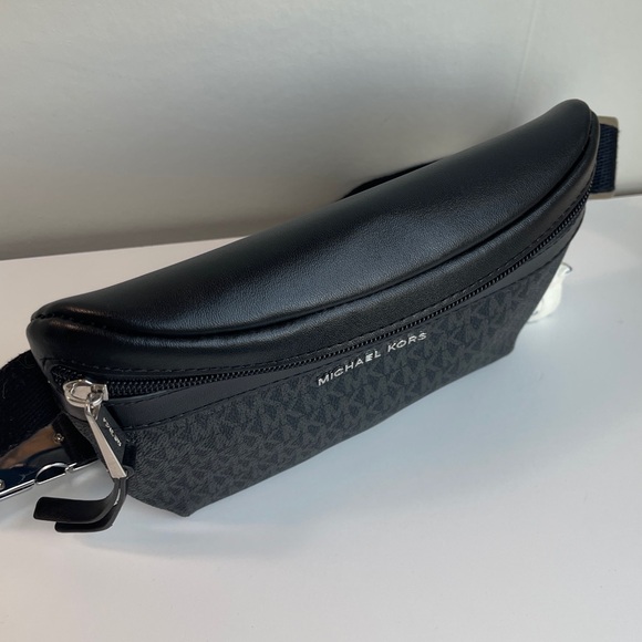 Micheal Kors Belt Sling Bag